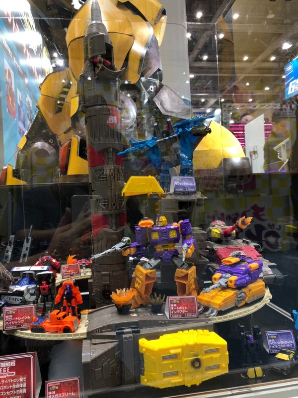 Tokyo Toy Show 2019   Transformers Siege Display Featuring Omega Supreme, Barricade, Impactor And More 11 (11 of 16)